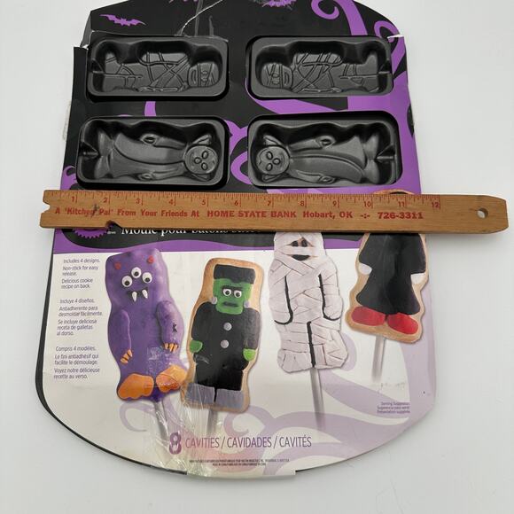 Cookie Pops Pan by Wilton Halloween Treats 4 Designs, 8 Cavities 2012 - Picture 3 of 4